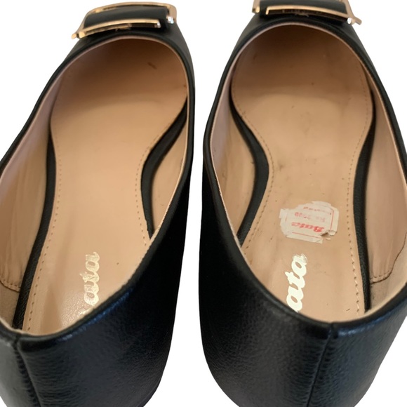 BATA Ballet Flats Classic Black Gold Hardware Dainty Almond Toe EU 38 US 7-7.5 - Picture 5 of 11